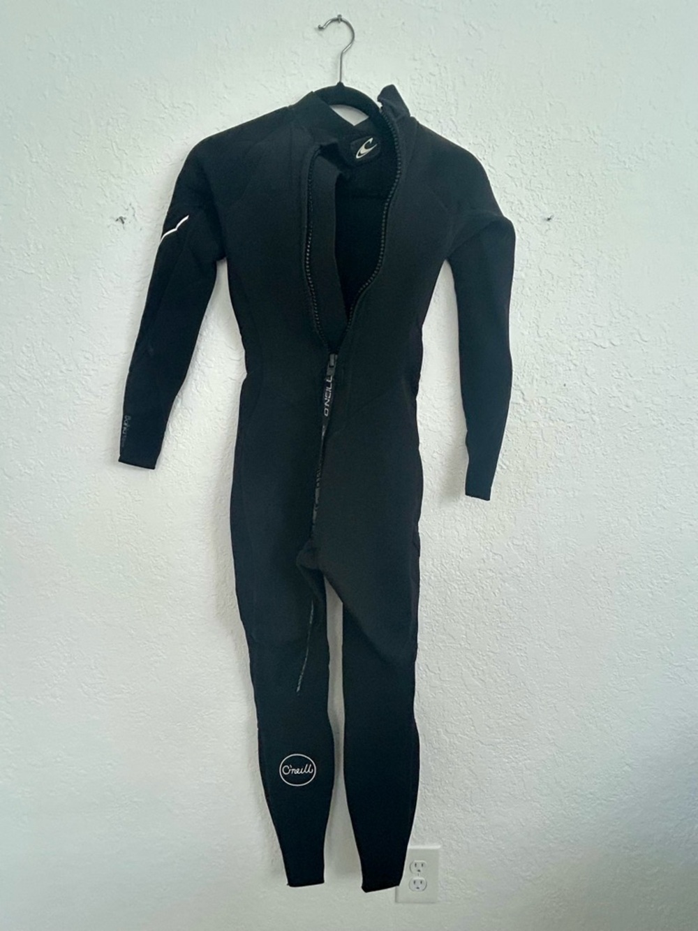 O'Neill Black Full-Body Wetsuit with Front Zip
